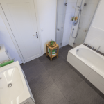 Saier Ulm Bad Badewanne Waschtisch Dusche